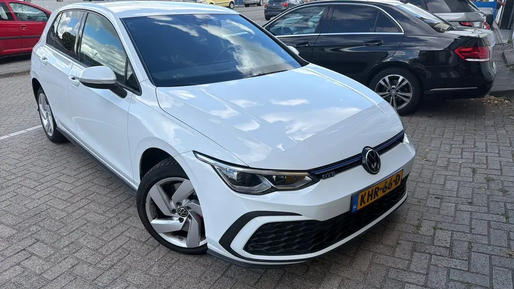 Volkswagen Golf GTE 245PK uit 2022, foto 2