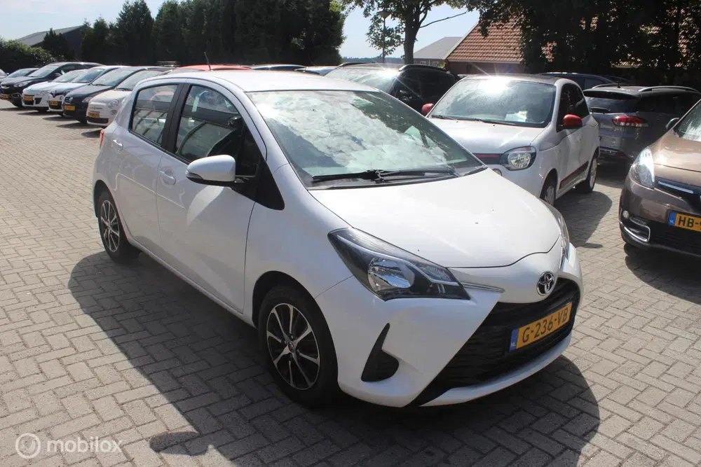 Toyota Yaris 1.0 VVT-i Connect uit 2019, foto 4