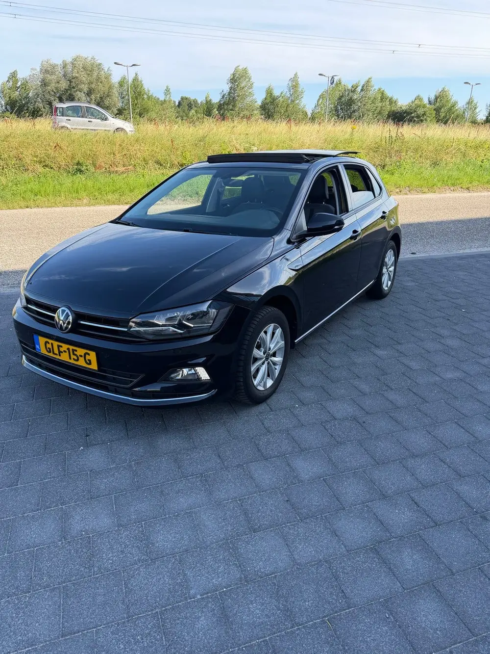 Volkswagen Polo 1.0 TSI 110pk Dsg-7 2021 Zwart uit 2021, foto 6