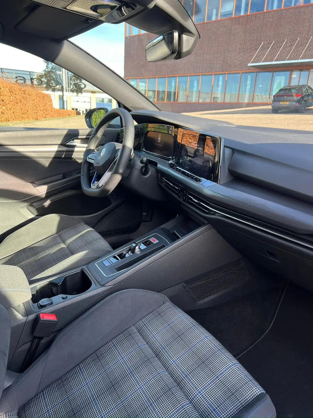 Volkswagen Golf 1.4 GTE eHybrid (IQ-Light, 1e Eig, 2021) uit 2021, foto 13