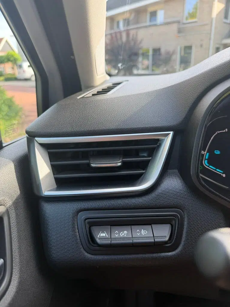 Renault Clio 1.6 E-tech Hybrid 140pk 2022 Wit uit 2022, foto 10