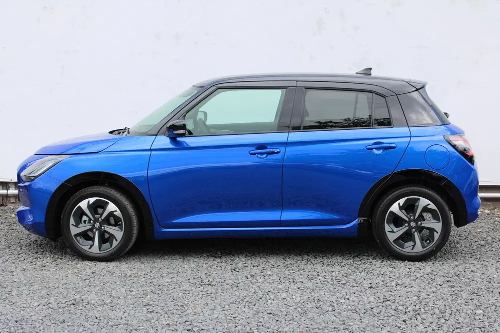 Suzuki Swift 1.2 Style Smart Hybrid Automaat met GT Pak uit 2026, foto 3