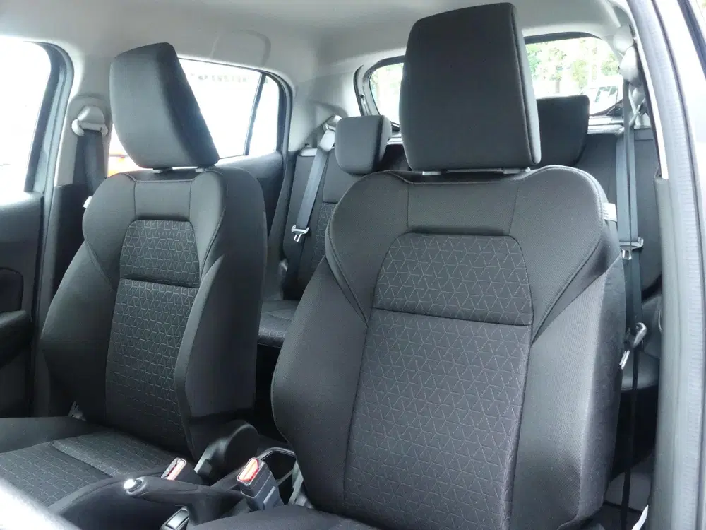 Suzuki Swift 1.2 Comfort Smart Hybrid Apple Carpl uit 2026, foto 3