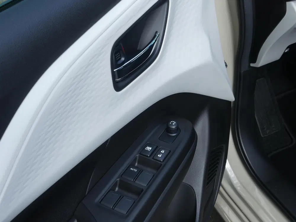 Suzuki Swift 1.2 Select Smart Hybrid Camera uit 2026, foto 15