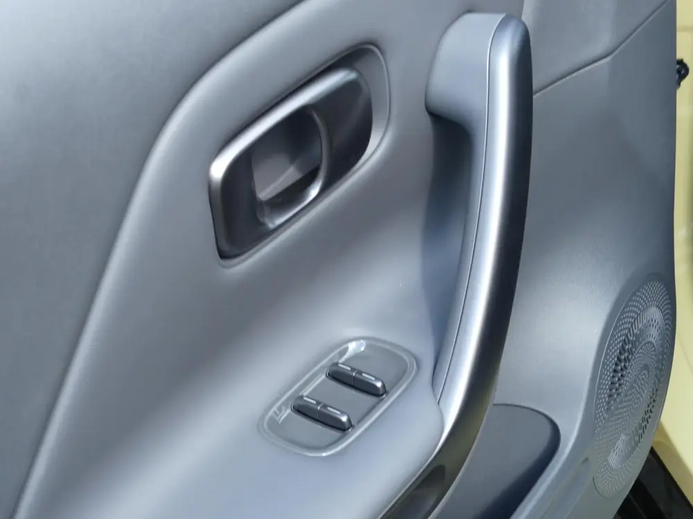 Leapmotor B05 ProMax Design 67.1 kWh Apple Capl/Andr Auto, 3 uit 2026, foto 12