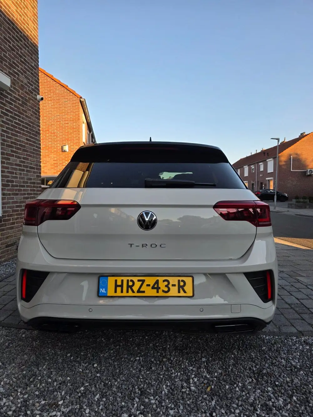 Volkswagen T-Roc 1.5 TSI 2024 R-line Black style Panoramadak uit 2024, foto 18
