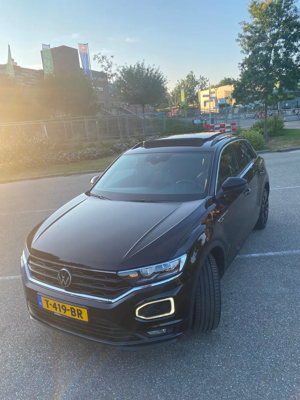 Volkswagen T-Roc 1.5 TSI 150pk 7-DSG 2022 Zwart uit 2022, foto 10