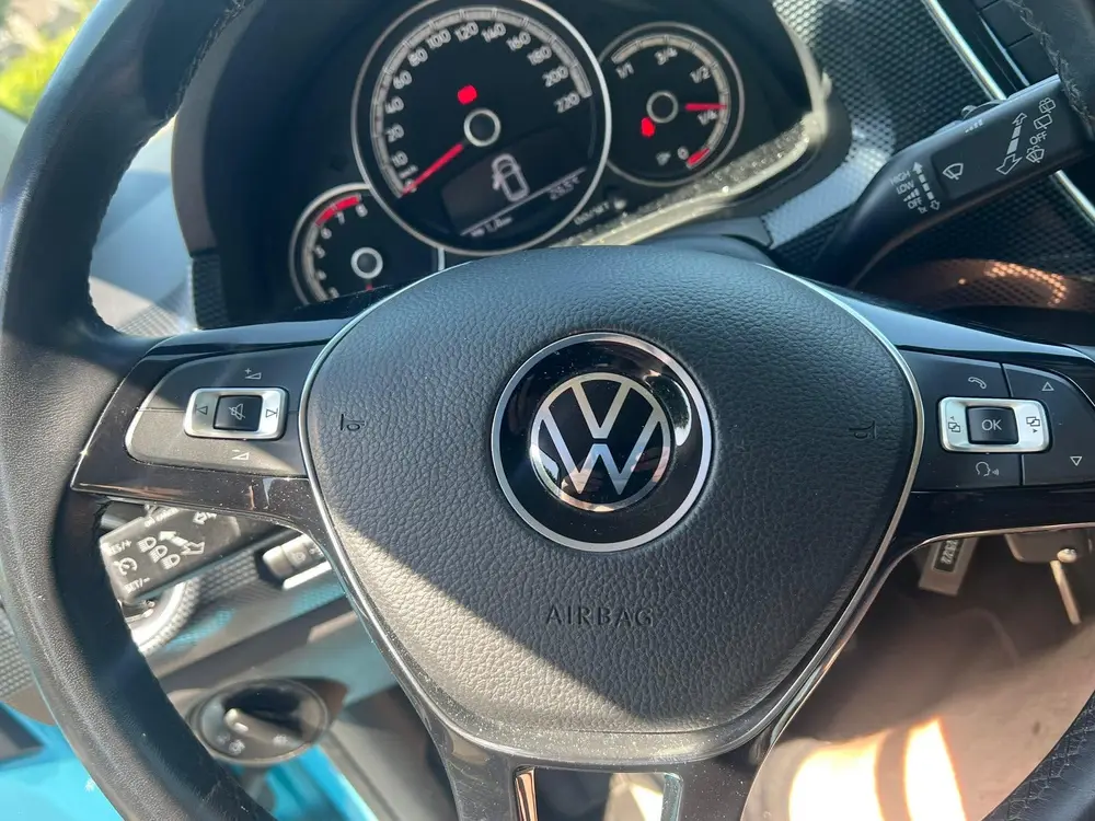 Volkswagen Up! 1.0 60PK 5D BMT - LUXE -2020 R-line Blauw uit 2020, foto 10