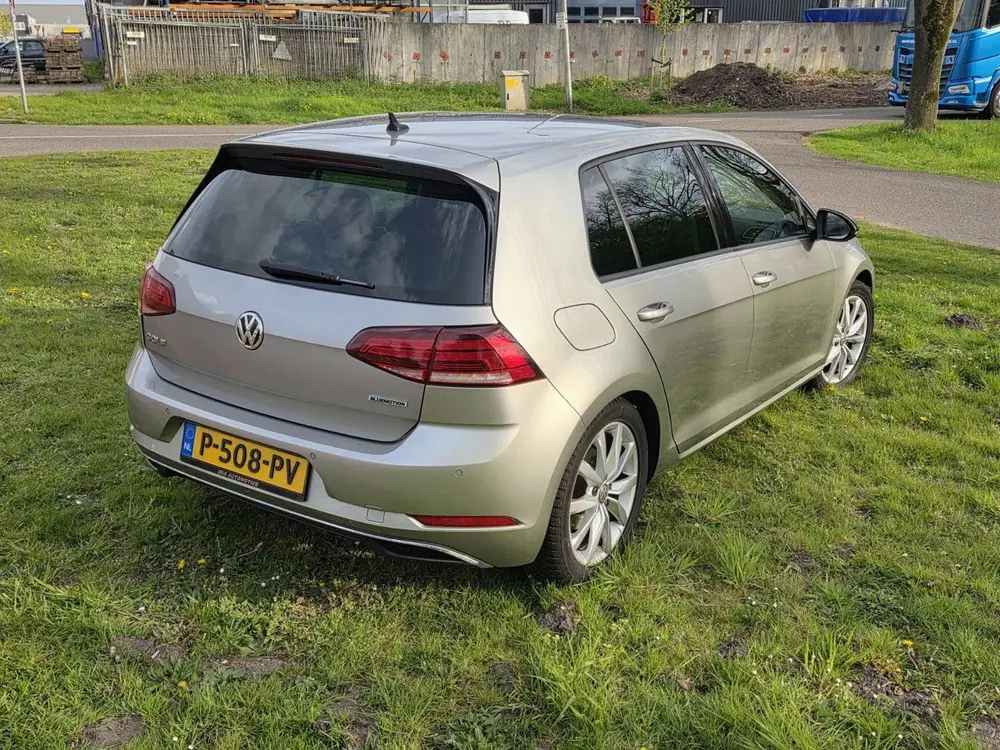 Volkswagen Golf VII Golf 1.5 TSI 130pk 7-DSG Bluemotion 2019 Grijs uit 2019, foto 7
