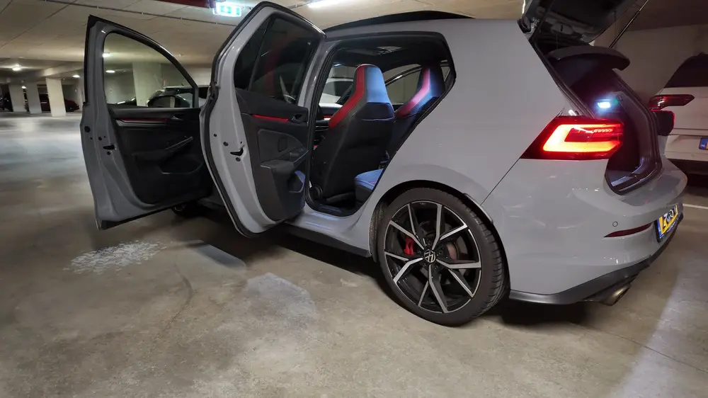 Volkswagen Golf GTI CLUBSPORT 2.0 OPF DELETE uit 2021, foto 8