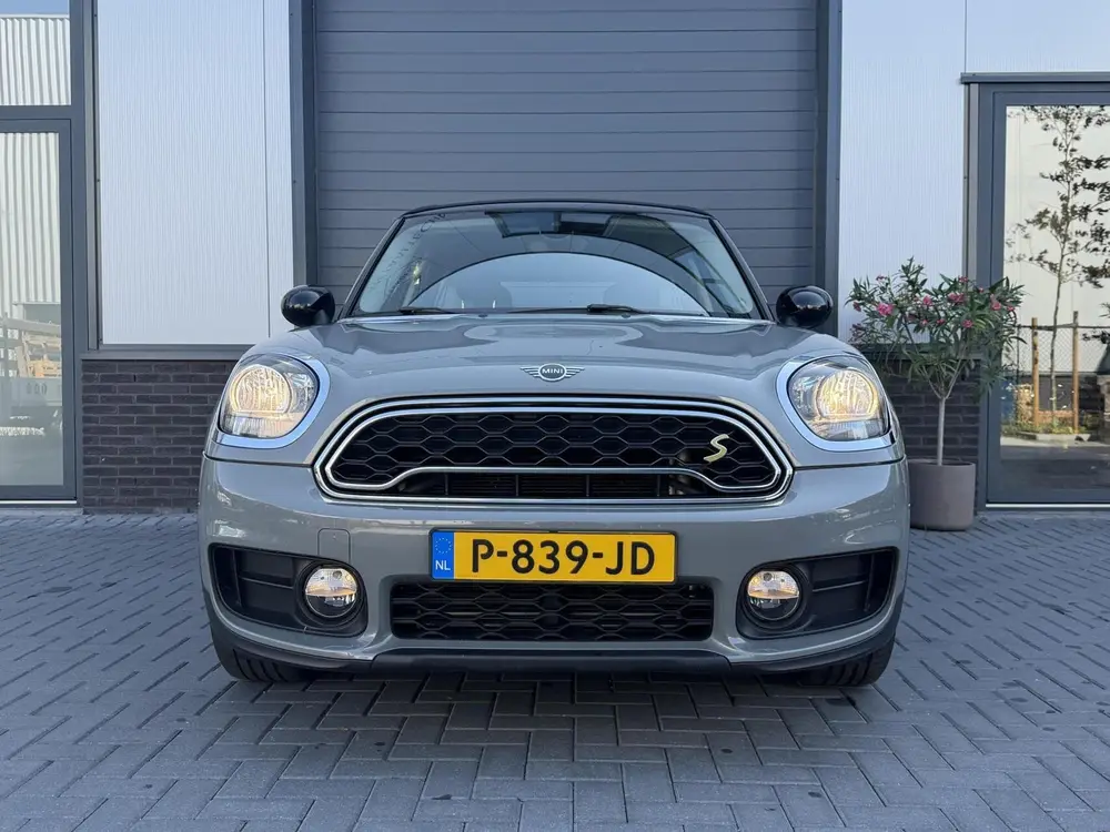 Mini Countryman 1.5 Cooper S E ALL4 uit 2019, foto 3