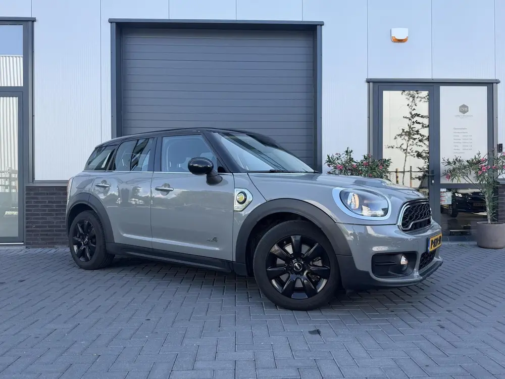 Mini Countryman 1.5 Cooper S E ALL4 uit 2019, foto 4