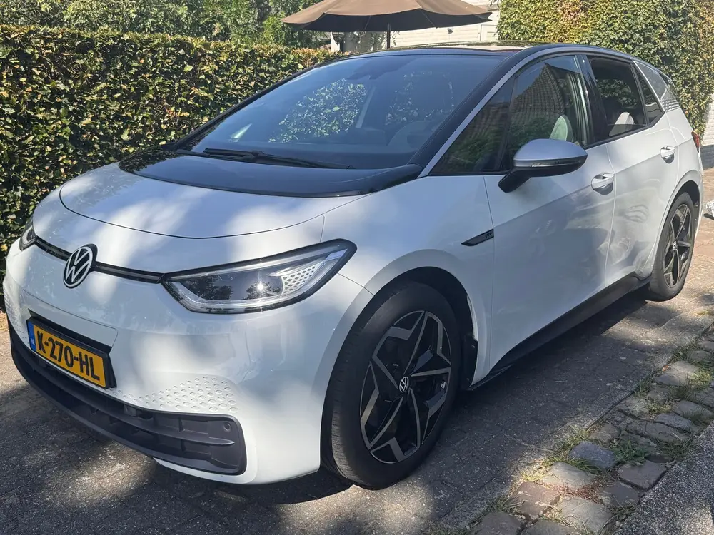 Volkswagen ID.3 58kWh 204pk 2020 Wit -127.735 KM  Soh 91,7% uit 2020, foto 2