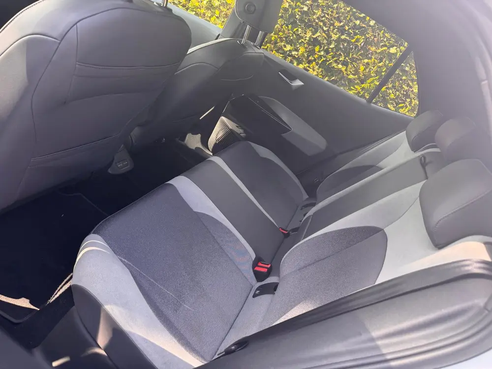 Volkswagen ID.3 58kWh 204pk 2020 Wit -127.735 KM  Soh 91,7% uit 2020, foto 4