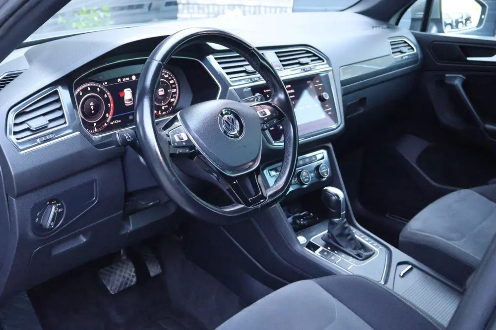 Volkswagen Tiguan 1.5 TSI R-line ACC I Pano I Apple Carplay uit 2019, foto 12