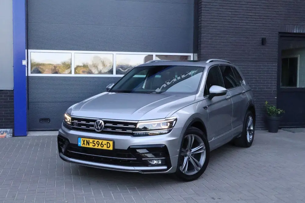 Volkswagen Tiguan 1.5 TSI R-line ACC I Pano I Apple Carplay uit 2019, foto 3