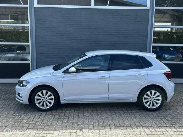 Volkswagen Polo 1.0 TSI Highline uit 2020, foto 2