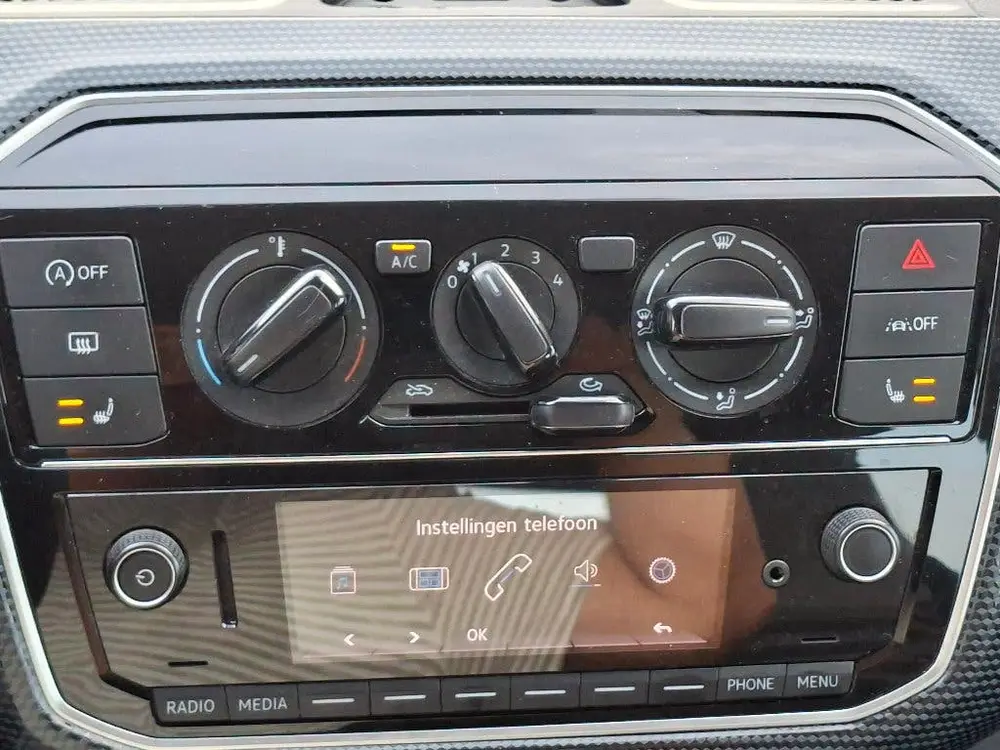 Volkswagen Up! 5D 2022 Cam|Cruise|Stoelverw|Airco|Lane|DAB uit 2022, foto 9
