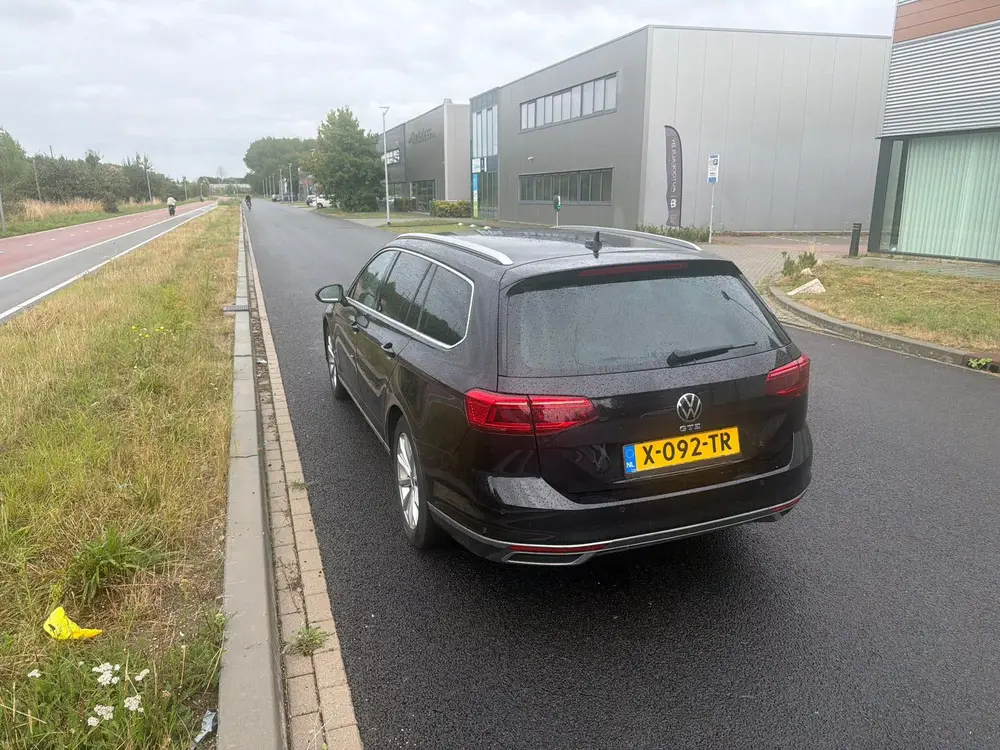 Volkswagen Passat Variant Passat 1.4 TSI Phev 218pk 6-DSG 2021 Zwart uit 2021, foto 7