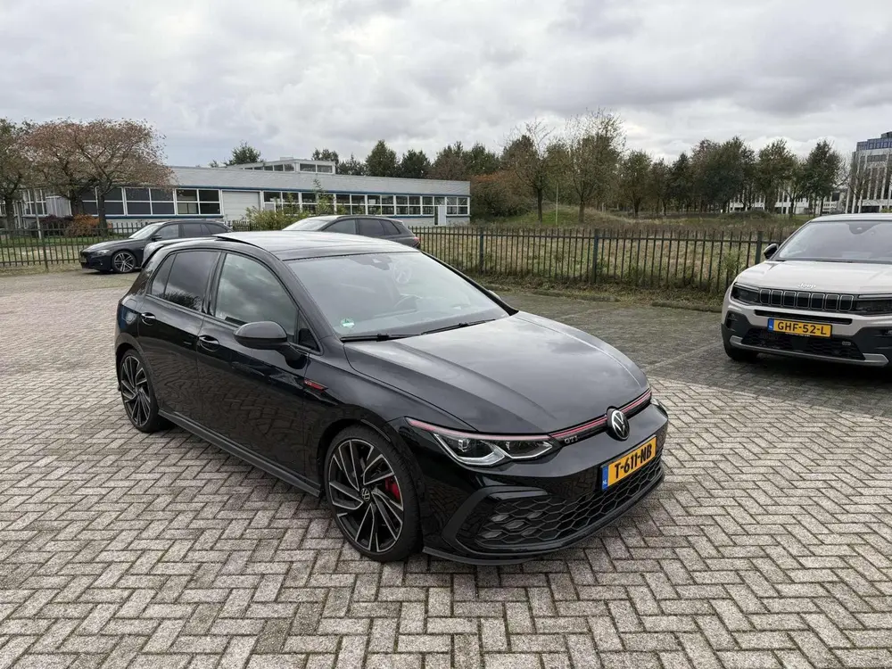 Volkswagen Golf 2.0 TSI 245pk 7-DSG 2021 Zwart uit 2021, foto 5