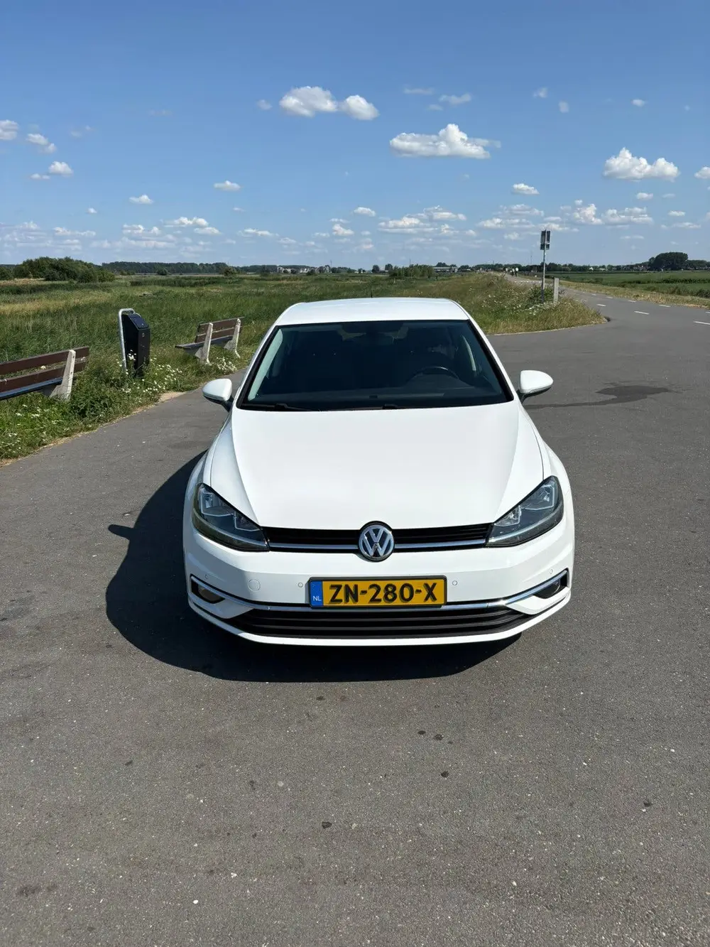 Volkswagen Golf VII Golf 1.0 TSI Business Edition 115pk 5D 2019 Wit uit 2019