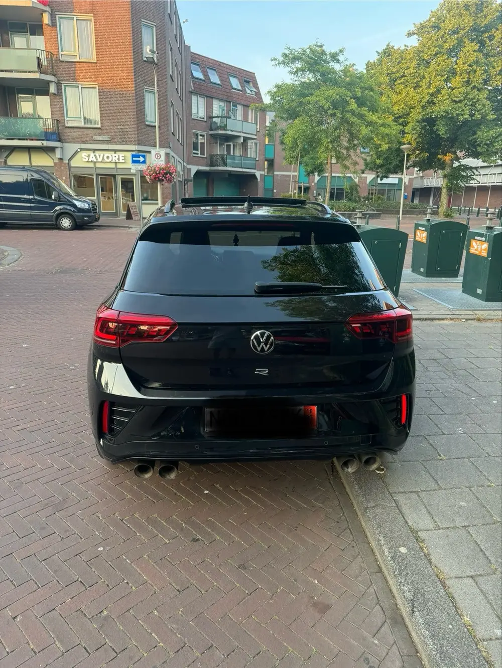 Volkswagen T-Roc R 300PK 2.0 4M AKRAPOVIC KEYLESS BEATS ACC uit 2022