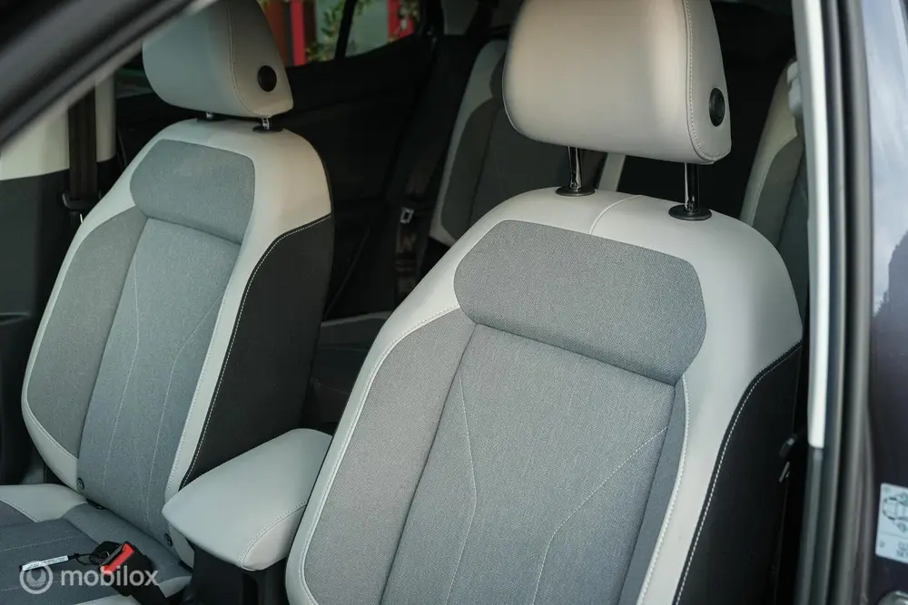 Volkswagen T-Cross 1.0 TSI Style | ACC | IQ-led | DAB | Sfee uit 2024, foto 6