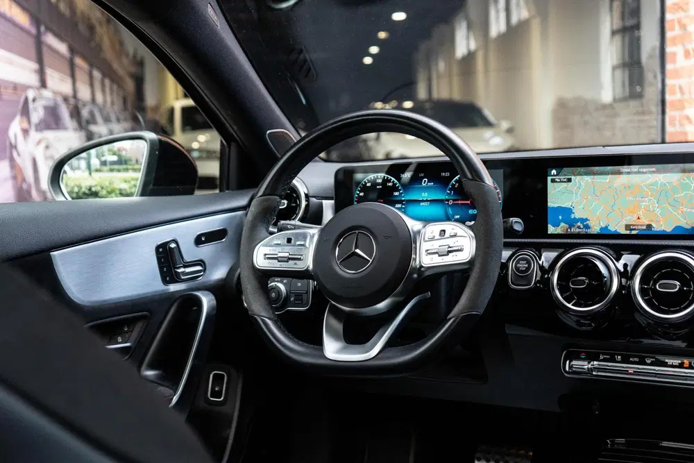 Mercedes-Benz A-Klasse Mercedes A-klasse 250 e AMG Pano uit 2020, foto 11