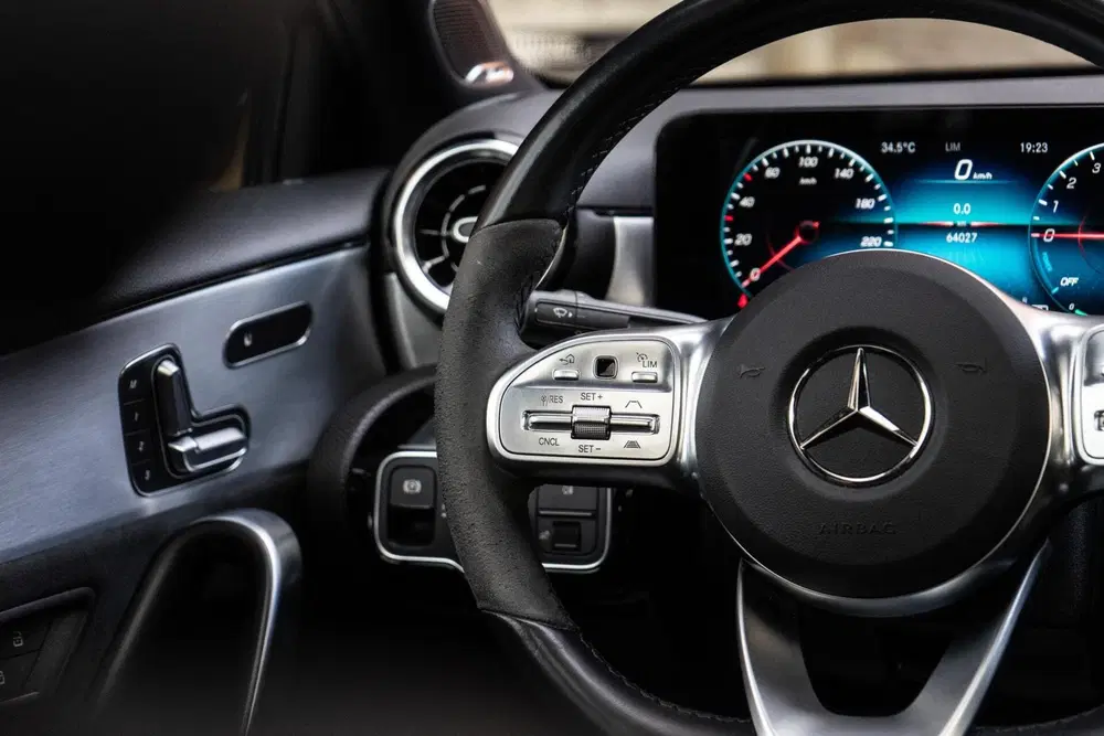 Mercedes-Benz A-Klasse Mercedes A-klasse 250 e AMG Pano uit 2020, foto 15