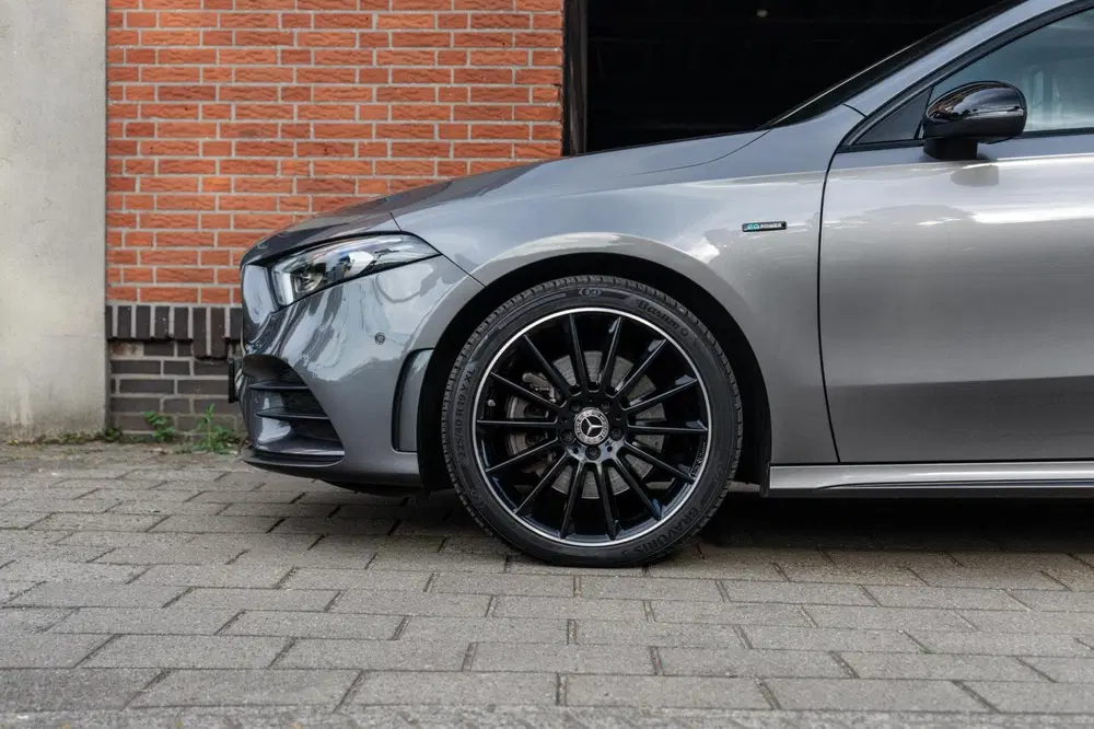 Mercedes-Benz A-Klasse Mercedes A-klasse 250 e AMG Pano uit 2020, foto 5