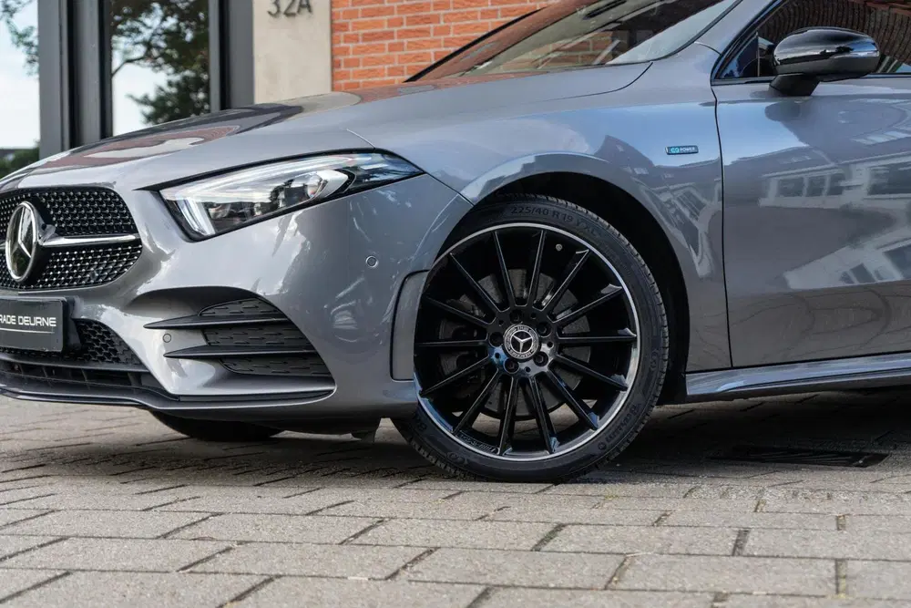 Mercedes-Benz A-Klasse Mercedes A-klasse 250 e AMG Pano uit 2020, foto 8