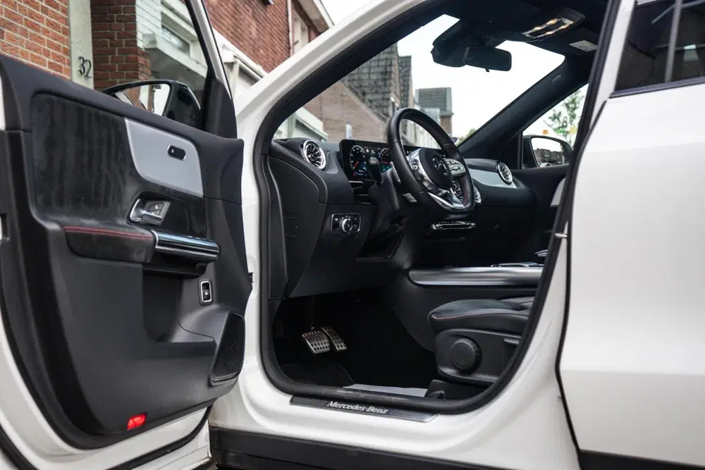 Mercedes-Benz GLA Mercedes GLA-klasse 250 e AMG Line Pano uit 2022, foto 15