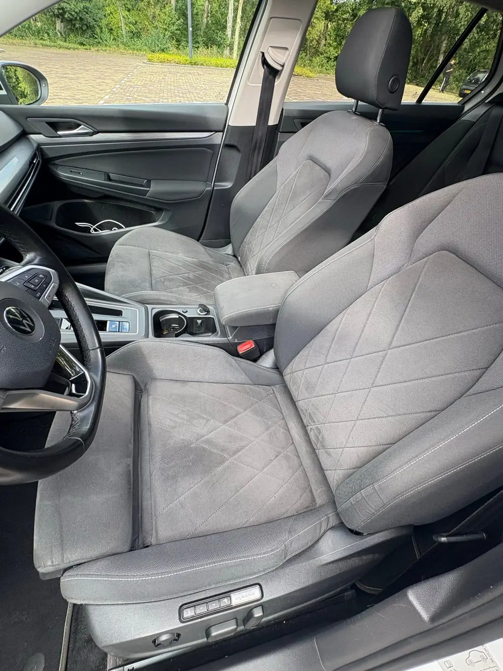 Volkswagen Golf 1.5 Etsi 150pk 7-DSG 2020 Wit uit 2020, foto 10