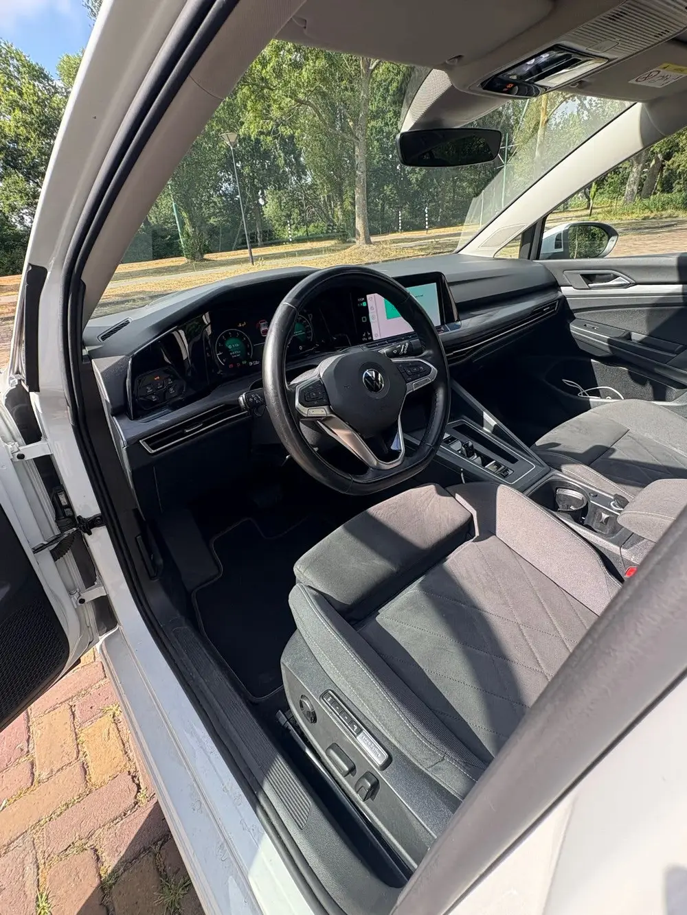 Volkswagen Golf 1.5 Etsi 150pk 7-DSG 2020 Wit uit 2020, foto 6