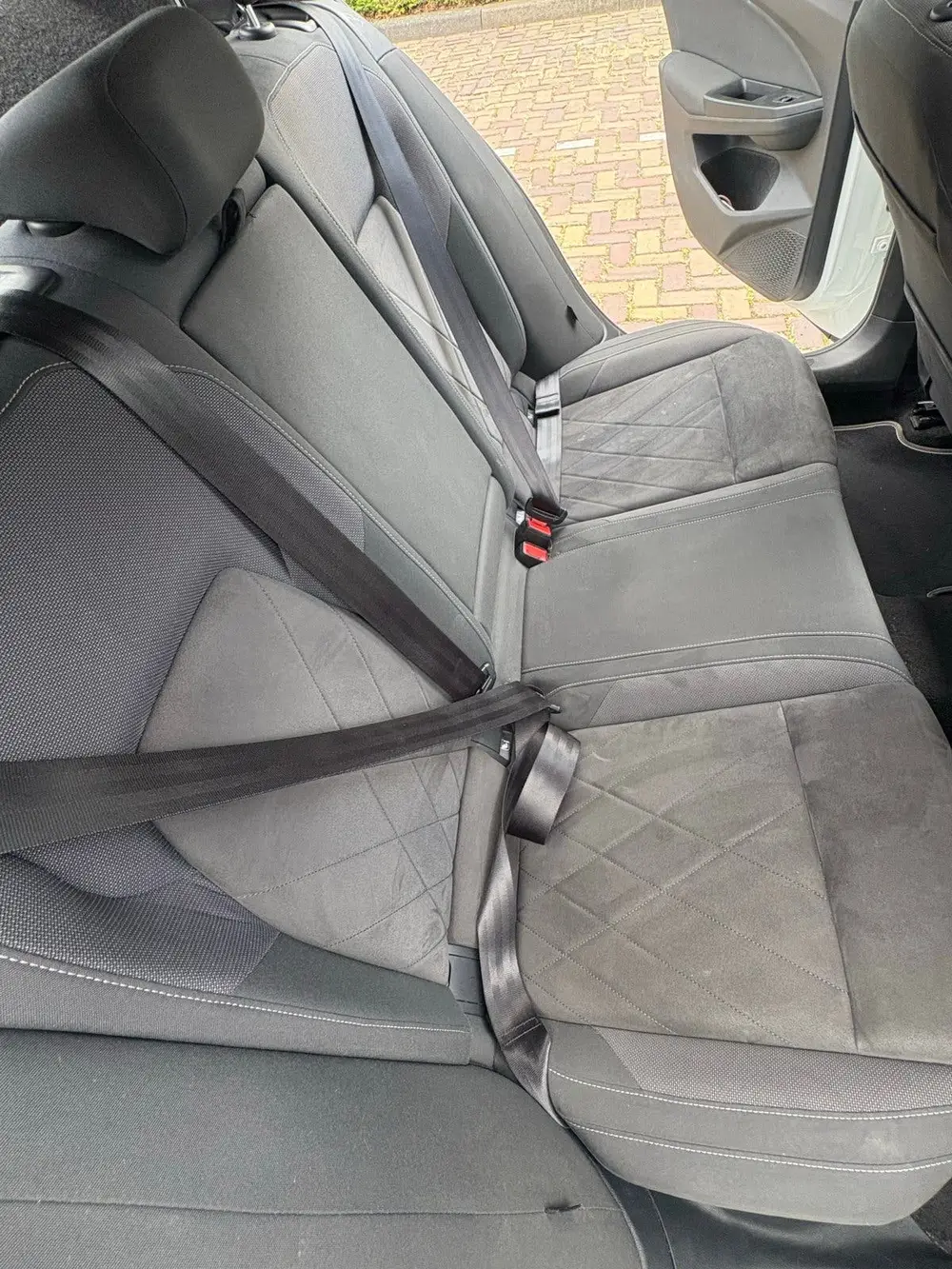 Volkswagen Golf 1.5 Etsi 150pk 7-DSG 2020 Wit uit 2020, foto 7