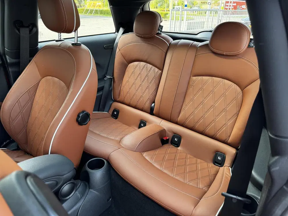 Mini John Cooper Works 3 1.5 One John Cooper Works uit 2022, foto 12