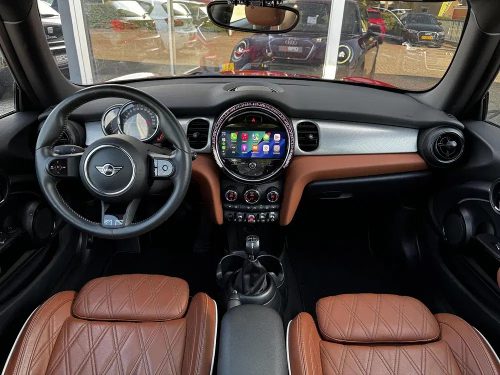 Mini John Cooper Works 3 1.5 One John Cooper Works uit 2022, foto 2
