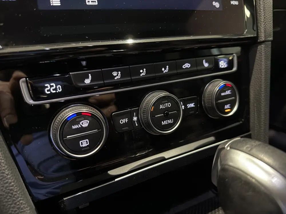 Volkswagen Golf 2.0 TSI GTI Performance, Virtual Dealer onde uit 2019, foto 10