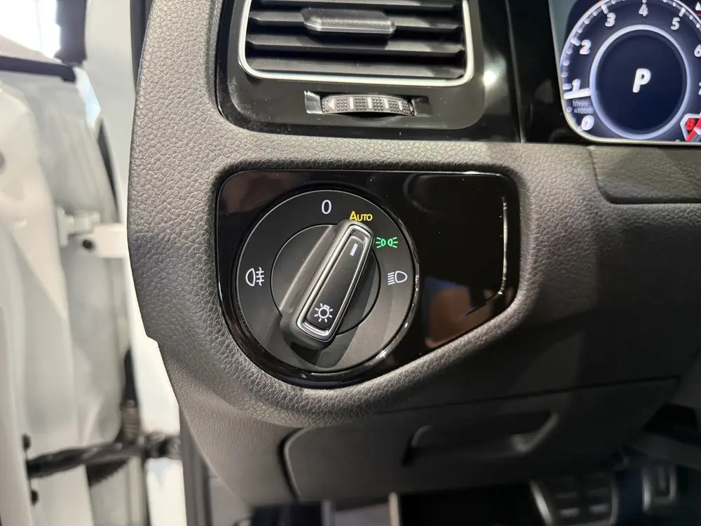 Volkswagen Golf 2.0 TSI GTI Performance, Virtual Dealer onde uit 2019, foto 18