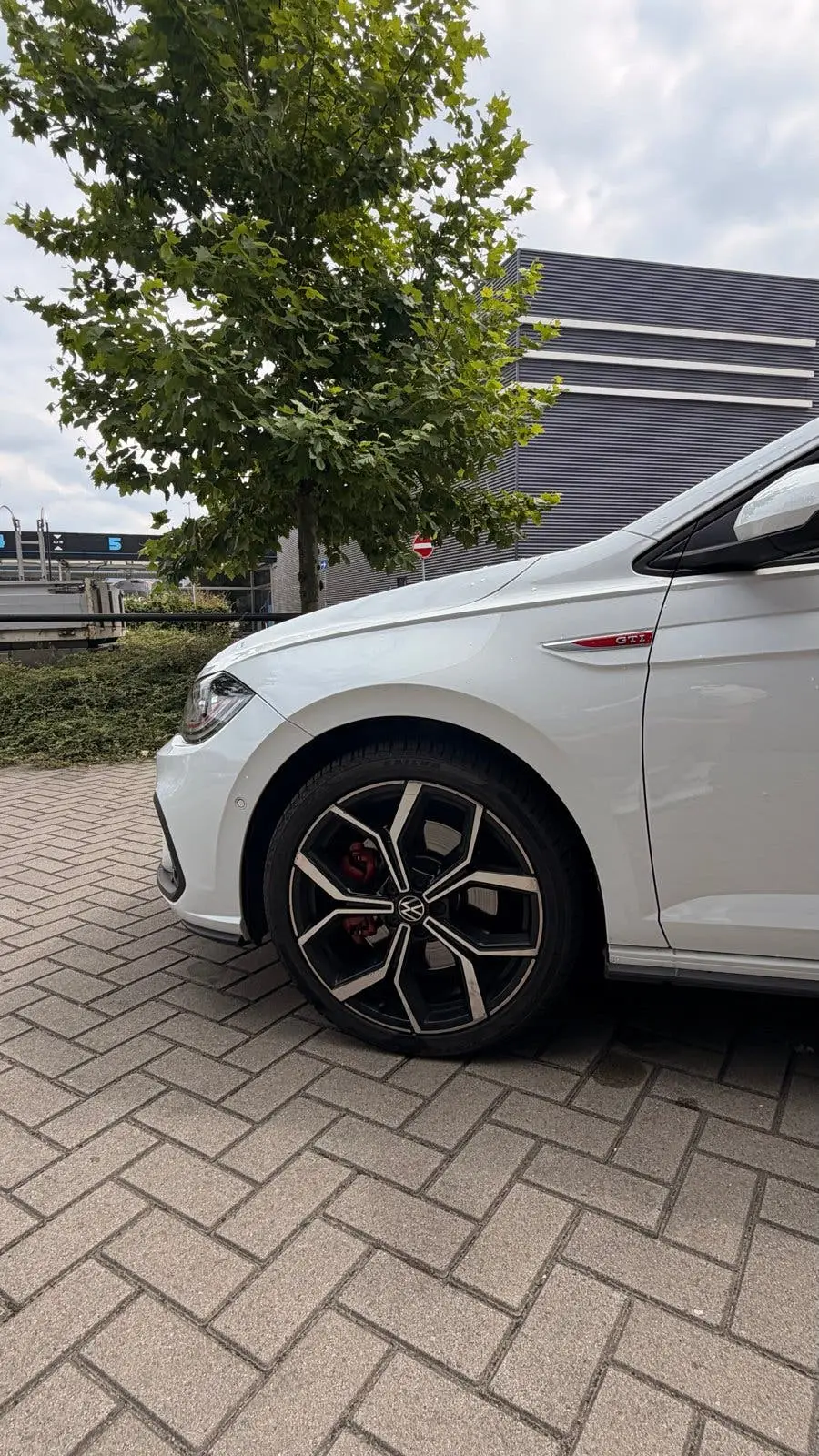 Volkswagen Polo 2.0 TSI 207pk Dsg-7 2024 Wit uit 2024, foto 8