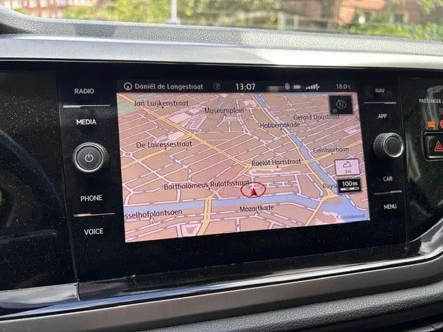 Volkswagen Polo 1.0 TSI 95pk 2019 Zwart uit 2019, foto 2