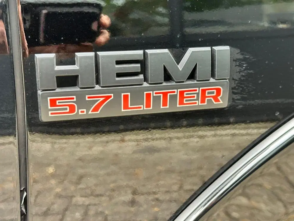 Ram 1500 Dodge RAM 1500 5.7L V8 HEMI uit 2021, foto 8