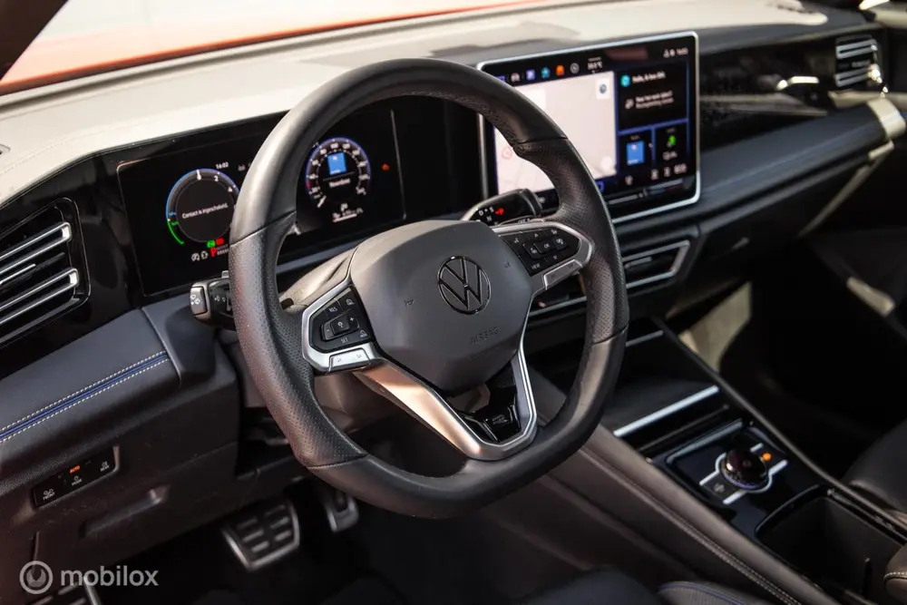 Volkswagen Tiguan 1.5 eHybrid R-Line|Leer|Trekh.|NL|IQ Light uit 2024, foto 10