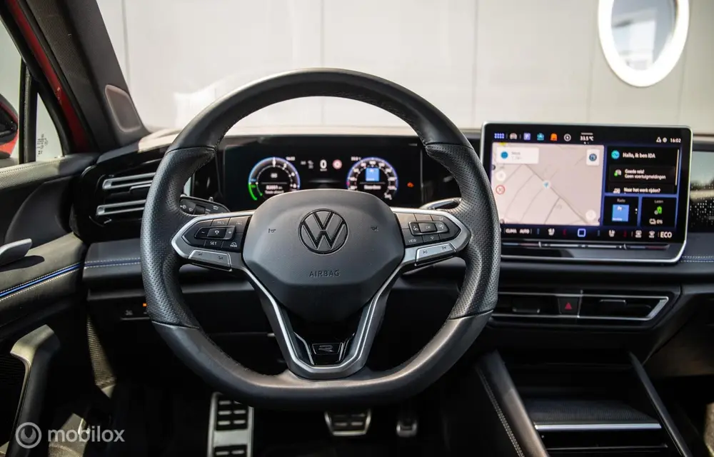 Volkswagen Tiguan 1.5 eHybrid R-Line|Leer|Trekh.|NL|IQ Light uit 2024, foto 11