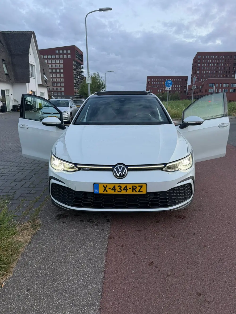 Volkswagen Golf 8 GTE Ehybrid 245pk DSG 2020 Wit uit 2020