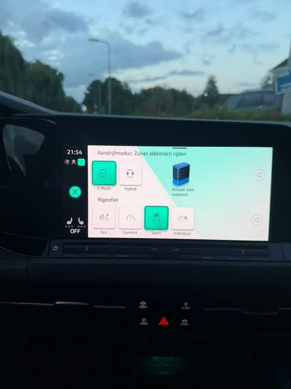 Volkswagen Golf 8 GTE Ehybrid 245pk DSG 2020 Wit uit 2020, foto 13