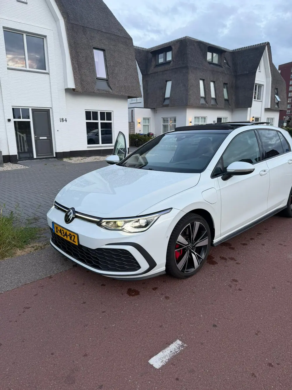 Volkswagen Golf 8 GTE Ehybrid 245pk DSG 2020 Wit uit 2020, foto 3
