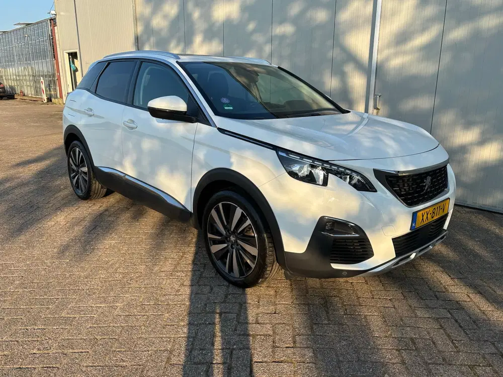 Peugeot 3008 1.2 turbo 130pk S&S EAT Wit uit 2019, foto 8