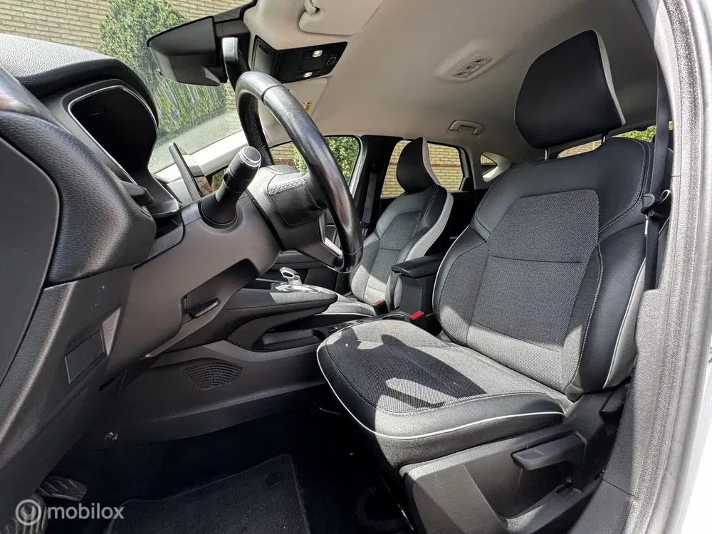 Renault Captur 1.6 E-Tech Plug-in Hybrid 160 Intens 360-C uit 2020, foto 11
