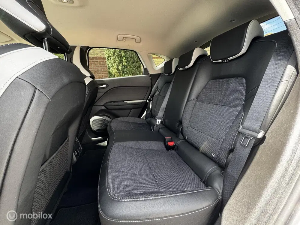 Renault Captur 1.6 E-Tech Plug-in Hybrid 160 Intens 360-C uit 2020, foto 12